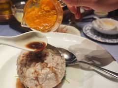 （黄袍加身）蟹黄狮子头-狮王府淮扬菜(万象城店)
