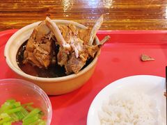 -万和春排骨砂锅米饭(湖北路店)