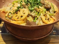 -成都你六姐·牛肉冒菜(上海环宇荟店)