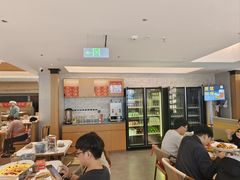 -肥肥虾庄·金牌油焖大虾(汉口城市广场店)