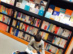 -西西弗书店&矢量咖啡(凯德晶萃广场店)