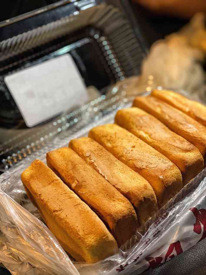 李政昊粑粑铺-"和大多数网友的喜好不一样,我觉得绵绵糕花.