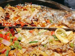 -鸣记脆皮烤鱼·海鲜烤鱼(三八广场店)