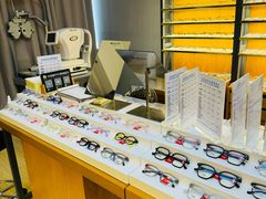 -优医视平价眼镜蔡司依视路折扣工厂店(德胜门店)