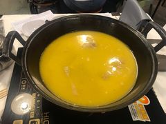 -鲜入围煮花胶鸡海鲜火锅