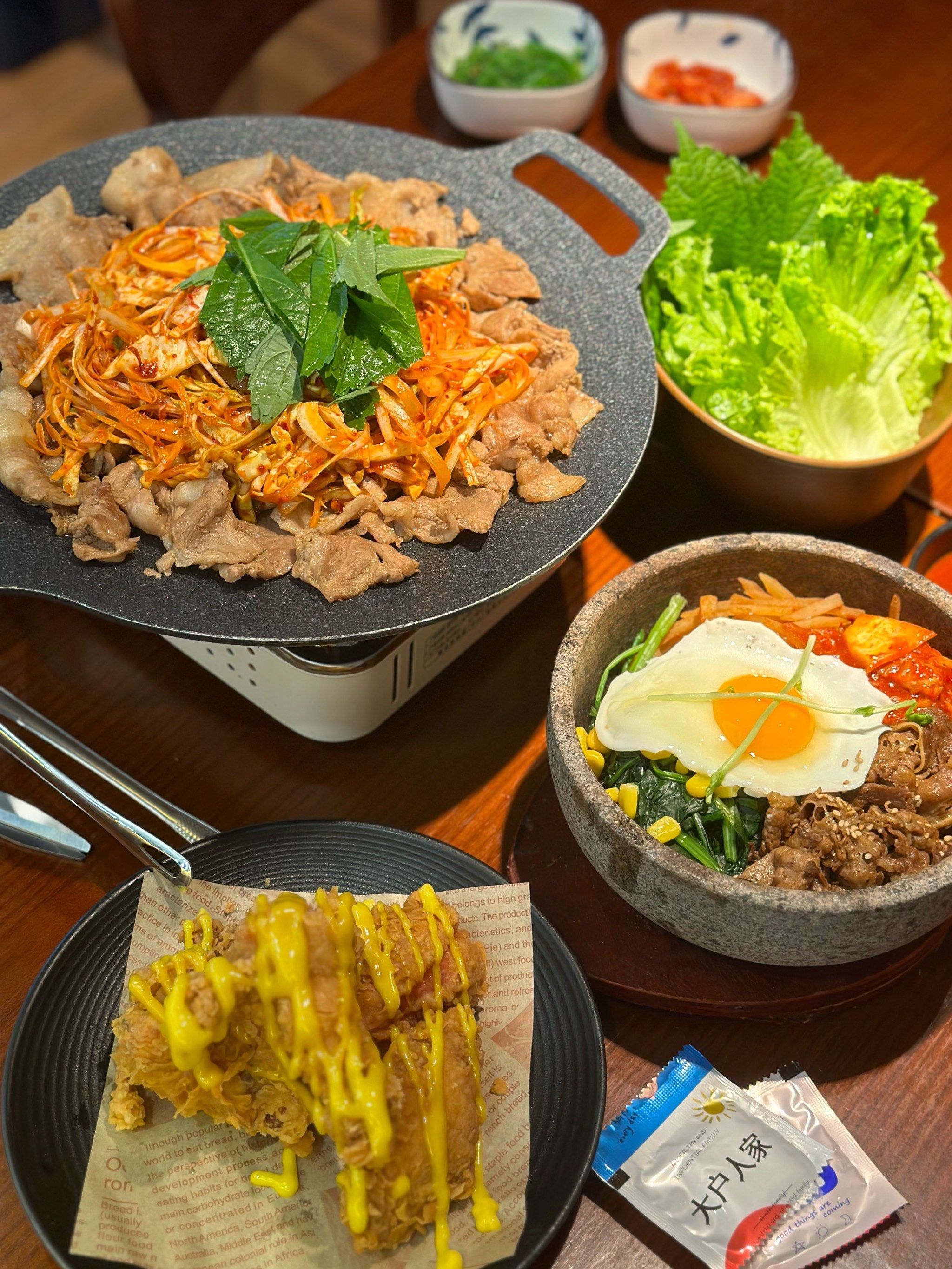 这家位于中航城君尚购物中心的韩国料理店,让我在品尝正宗韩式美食的