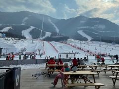 -鳌山滑雪度假区