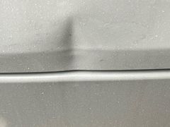 -鲨鱼皮汽车凹陷玻璃修复(静安店)