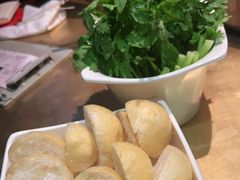 -左庭右院鲜牛肉火锅(金山万达店)