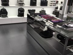 -Saint Laurent(海怡工贸店)