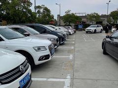 停车场地-奕欧来上海购物村停车场