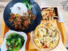 7寸会跳舞的牛肉披萨-北大家园食堂