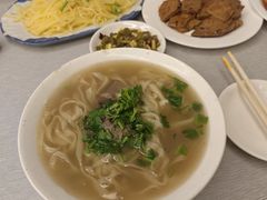 -十二忠手拉面(中华路店)