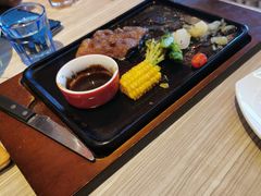 -必胜客(绿地新都会店)