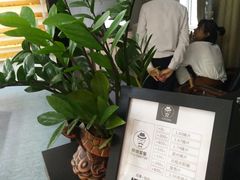 -罗伯特眼镜·蔡司官方授权(罗湖国贸店)
