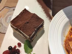 -必胜客(大悦城店)