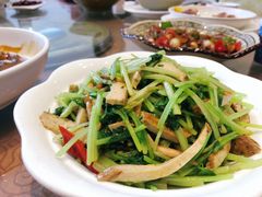 芹菜香干炒肉丝-金锅小厨(乐活街店)