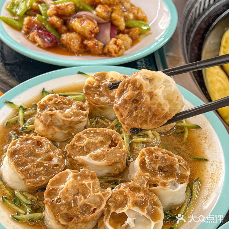 不用去东北!广州也有正宗铁锅炖吃❗️