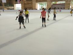 -冠军冰场(环球中心店)