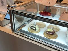 面包甜点陈列柜-仁义涵西餐·咖啡(中华巴洛克店)
