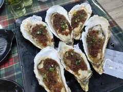 乌酱烤生蚝-大富蚝乌东哥饭店·石锅鱼杂·柠檬鸭(革新路店)