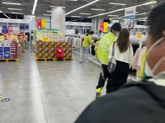 -BIGOFFS 超级折扣(仁恒伊势丹店)