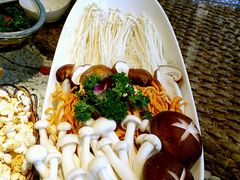 -慢丽江·云南野生菌土鸡锅(付家庄店)