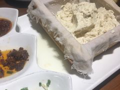 -95号酱骨·一块豆腐(展春园西路店)