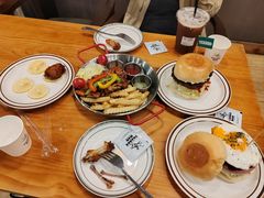 -Thanks美式餐厅(汉堡咖啡店)