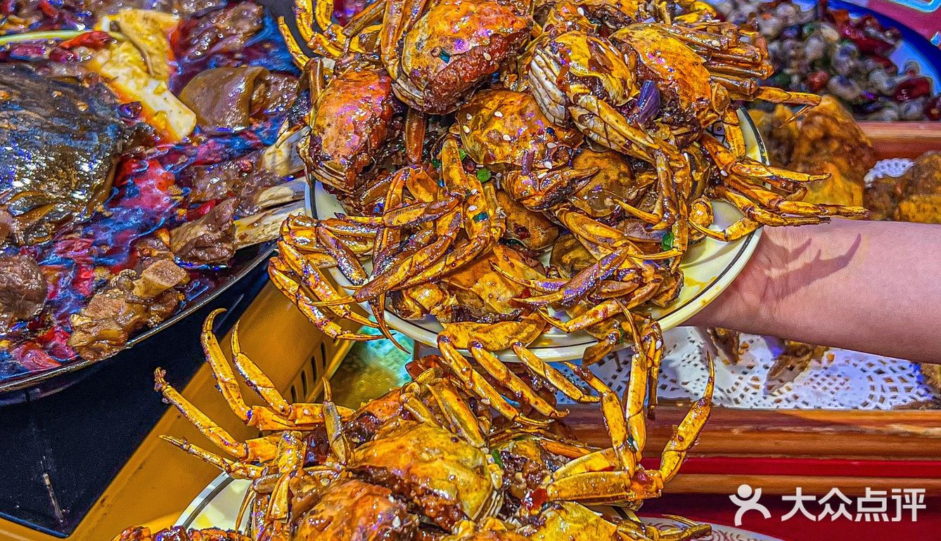 笑傲江湖菜不是网红但很火爆！！！