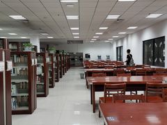 -武汉大学图书馆·文理学部总馆