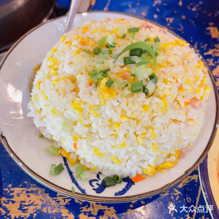 马路边边串串香(双井直营店)蛋炒饭图片