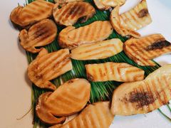 鹅油松碳煎烤牛肝菌-泓0871臻选云南菜·味庄