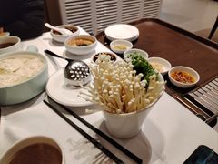 -天宜隆蘑菇宴火锅(石景山旗舰店)