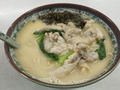 招牌黄鱼面-明呈黄鱼面馆(斜土路店)