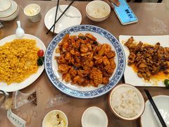 -金牌餐厅·天津菜·八珍豆腐·老爆三(瓷房子店)