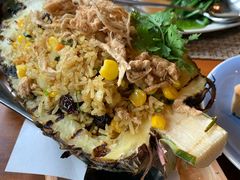 -Chom Cafe and Restaurant