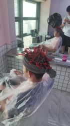 -宫铭烫发染发接发店