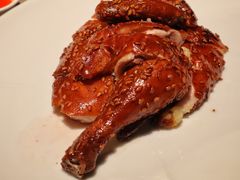 亚⿇籽脆⽪烧⽂昌鸡-广州文华东方酒店·江-由辉师傅主理