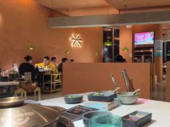 -喃喃椰·糟粕醋·椰子鸡火锅(七堡花园店)
