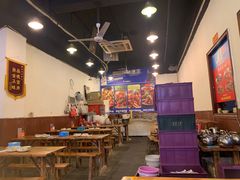大堂-重庆金爪爪特色干锅(大竹林直营店)