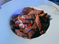 -伊带伊路新疆美食府(呼家楼店)