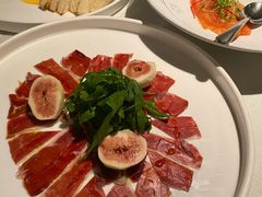 牛肉塔塔配牛油果黑橄榄酱-Solo(衡山路店)