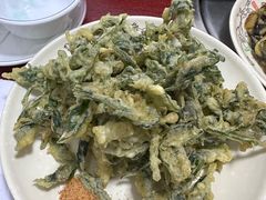 炸花椒芽-聚首堂·特色小吃·肘子(什刹海德胜门店)