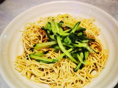 -肥肥虾庄·金牌油焖大虾(首义路店)