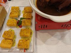 -鑫巴蜀小镇 · 水煮鱼专研店(玉桥店)