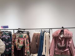 -URBAN REVIVO(西安Momopark店)