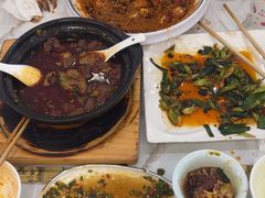 -洪平血旺椒麻鸡雅鱼饭店(熊猫大道店)