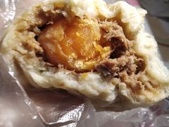 咸蛋黄超人包-老陶包子铺(南大西南村店)