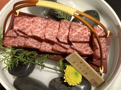 -山川小町·极番烧肉(新地假日广场店)